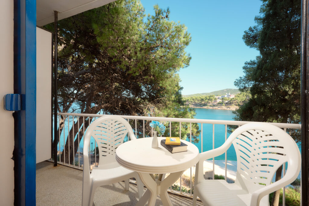 Classic Burin-balcony